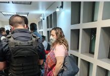 Macarena Montoya se niega a recibir a trabajadores de salud del Edomex, reprime con policías