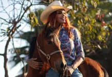Familiares despiden a activista Elena Larrea