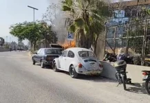 Presuntos normalistas de Ayotzinapa lanzaron bombas molotov contra Palacio de Gobierno de Guerrero