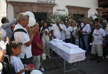 Se Comenta Solo Con… / Estado de Derecho