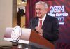 AMLO acusa a Ceci Flores de traficar con el dolor humano