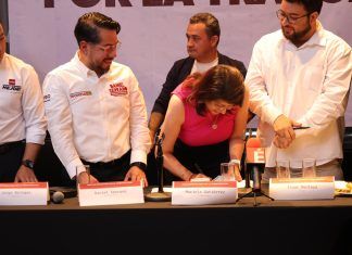 Firma Mariela Gutiérrez el Pacto Metropolitano para la Transformación