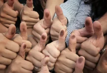 TEXTUAL-es / Hay desconfianza y desánimo por políticos