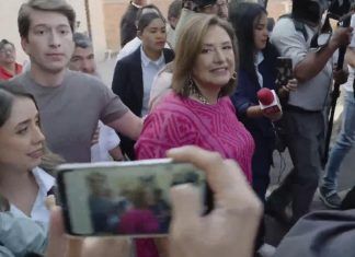 Xóchitl Gálvez emite su voto en alcaldía MH