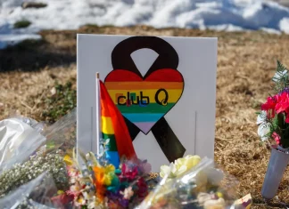 Condenan a cadena perpetua a hombre que asesinó a personas en bar LGBT de Colorado