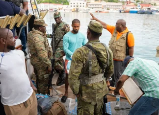Tres personas fallecidas tras paso de huracán Beryl en islas del Caribe Oriental