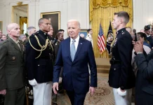 Biden anunció condonó deuda 150 mil estudiantes más