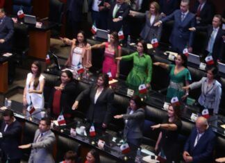 Rinde protesta la senadora Mariela Gutiérrez como integrante de la LXVI y LXVII legislatura