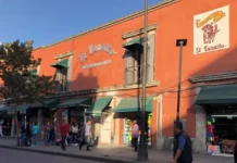 Palabras Más / La Ciudad de Morena