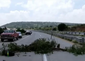 Ejidatarios bloquean por tercer día Arco Norte