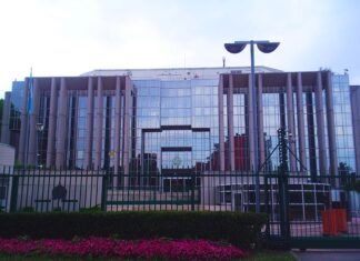 TEXTUAL-es / Utilizan la INTERPOL con fines políticos