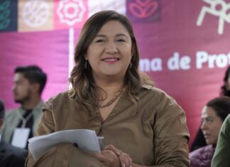 Nancy Núñez toma protesta como alcaldesa frente al pueblo de Azcapotzalco