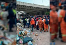 Trabajadores de limpieza de la Cuauhtémoc tiraron basura en protesta por falta de pago