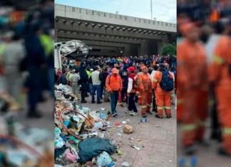 Trabajadores de limpieza de la Cuauhtémoc tiraron basura en protesta por falta de pago