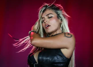 Karol G arrasa en los Latin Billboard