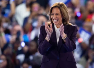 Kamala Harris insta a comunidad negra en Pensilvania a votar por ella