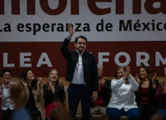 Hijo de AMLO realiza su primera aparición pública como secretario de Morena