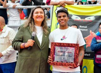 Medallista olímpica de Judo, Prisca Awiti visita Azcapotzalco