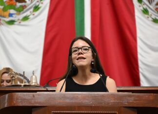 Impulsa Patricia Urriza vale transexenl de transporte universitarios en movimiento a rango constitucional