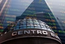 Ganadores del reto Actinver son premiados en la Bolsa Mexicana de Valores