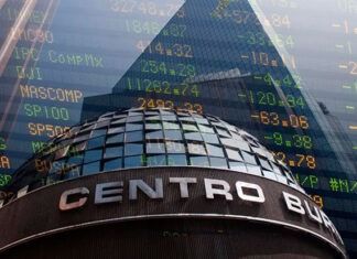 Ganadores del reto Actinver son premiados en la Bolsa Mexicana de Valores