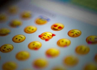 A más inteligencia emocional más uso de emojis, revela estudio