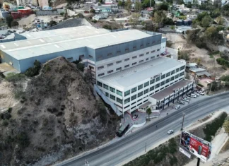 Habilitan albergue temporal en Tijuana ante llegada de migrantes