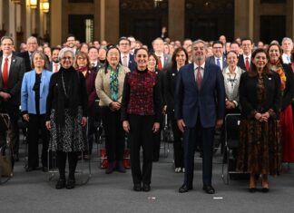 México tiene autoridad moral, dice Sheinbaum tras encuentro con diplomáticos