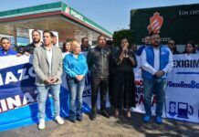 Panistas CDMX «clausuran» gasolinera por vender combustible caro