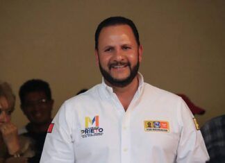 Poder Público / Mauricio Prieto, el líder que espera la militancia perredista