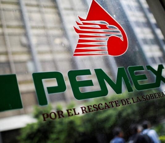 Anticorrupción no investiga a funcionarios de Pemex por huachicol; casos van directo a FGR