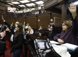 Poder Público / Perdieron los perversos, ganó la universidad al aprobarse la Reforma Universitaria