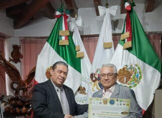 De la Ciudad / Entregan reconocimientos a “mujeres valerosas”