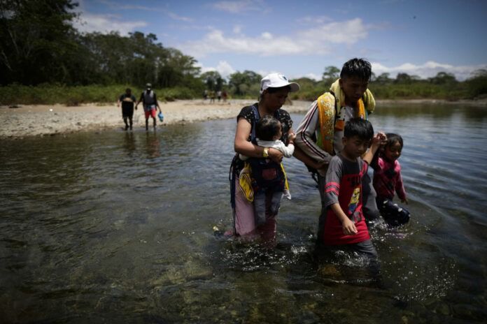 Al menos 4.000 menores han muerto en rutas migratorias desde 2014, según Save the Children