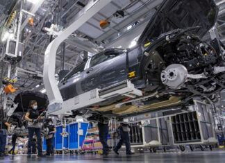 Golpe al sector automotriz