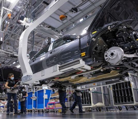Exportación de autos desde México cayó un 6.04% interanual