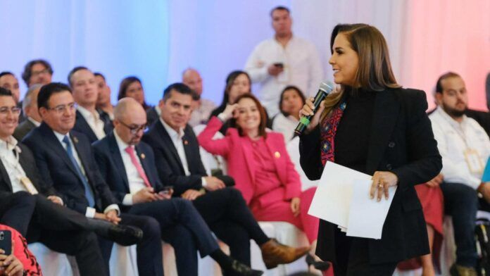mara-lezama-presenta-el-modelo-de-turismo-comunitario-maya-kaan-ante-lideres-del-sector-en-el-tiang-1536x864