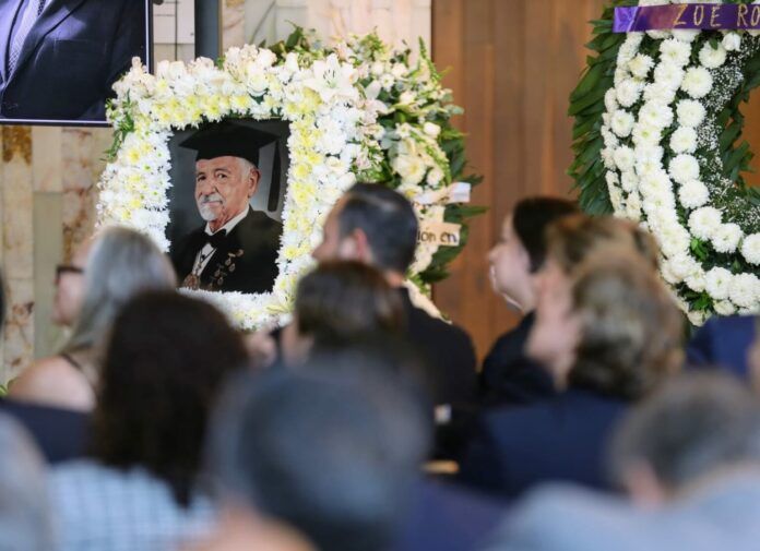 rinde-imss-homenaje-postumo-al-doctor-felipe-cruz-vega-1536x1115
