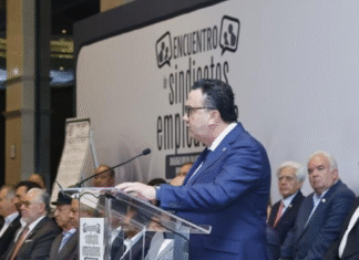 ¡Histórica y firme!