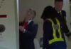 Presidente de Francia recibe cachetada de su esposa; aseguran que fue un “momento de complicidad”