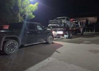 Aseguran vehículos, ponchallantas y cartuchos en Sinaloa