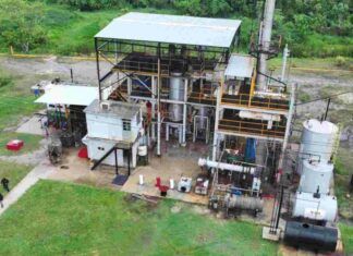 Hallan operación clandestina en Veracruz dedicada a producción de combustibles y diésel artesanal