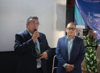 Poder Público / El ejercicio de la abogacía, vinculado con la consecución de la paz y la armonía social.