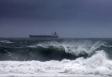 Cancelan alerta de tsunami en México tras terremoto en Rusia