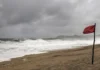 “Flossie” descendió a huracán de categoría 1