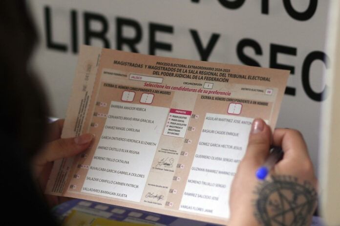La polémica y compleja elección judicial en México avanza a paso lento en su resolución