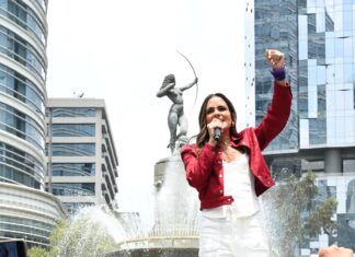 «Hoy nace un movimiento, no nos van a callar», asegura Rojo de la Vega al encabezar marcha de La Resistencia