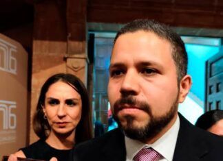 Poder Público / Josué Mejía, fiel defensor de derechos humanos.