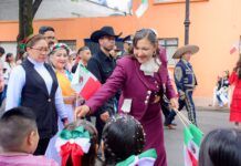 Más de 14 mil participantes en el desfile patrio más grande de la CDMX, en Azcapotzalco