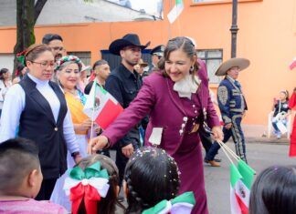 Más de 14 mil participantes en el desfile patrio más grande de la CDMX, en Azcapotzalco